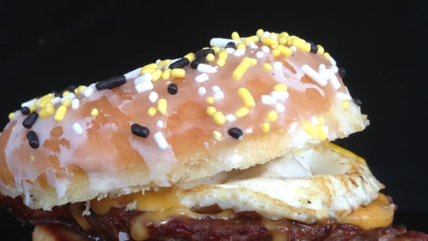 BRUNCH BURGER.jpg